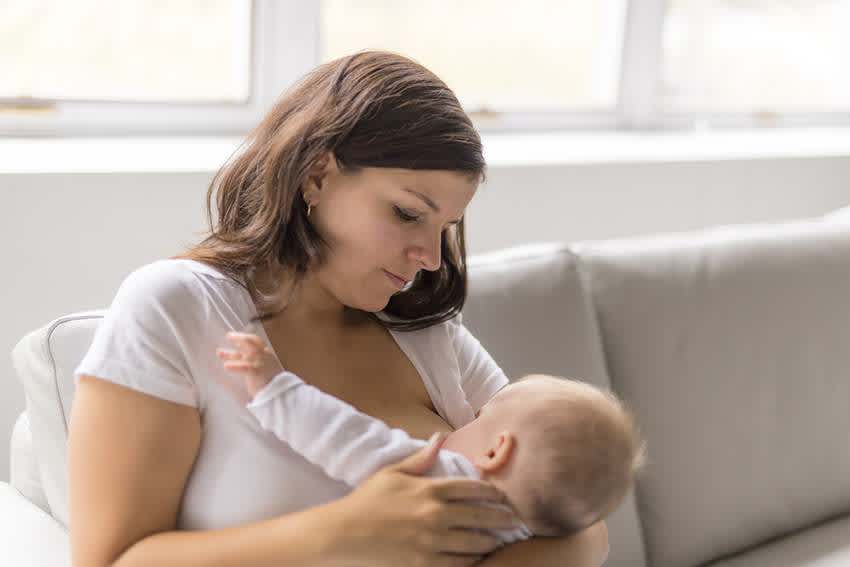 Hand Expressing Breast Milk vs. Pumping - Essential Facts You Need To –