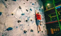 Zuiderzee Indoor Playground Climbing Wall Kid