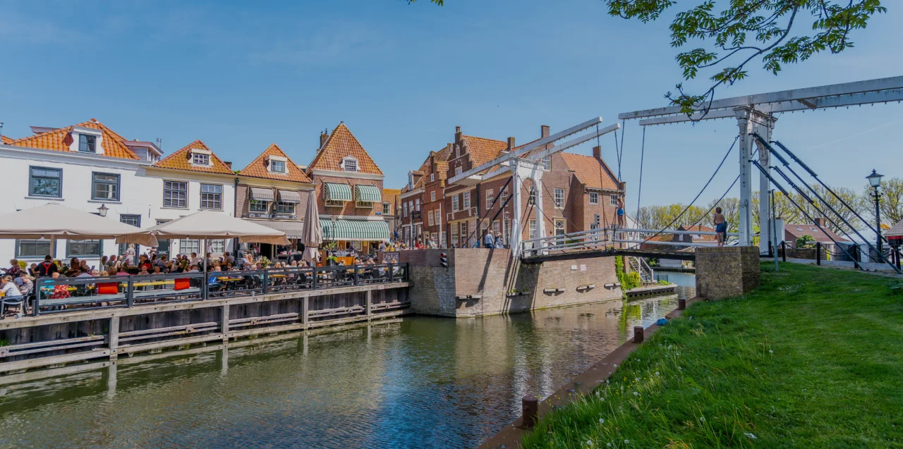 EuroParcs Markermeer Vakantieparken Nederland Noord-Holland Stad Brug Water Enkhuizen Donker