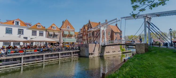 EuroParcs Markermeer Vakantieparken Nederland Noord-Holland Stad Brug Water Enkhuizen Donker