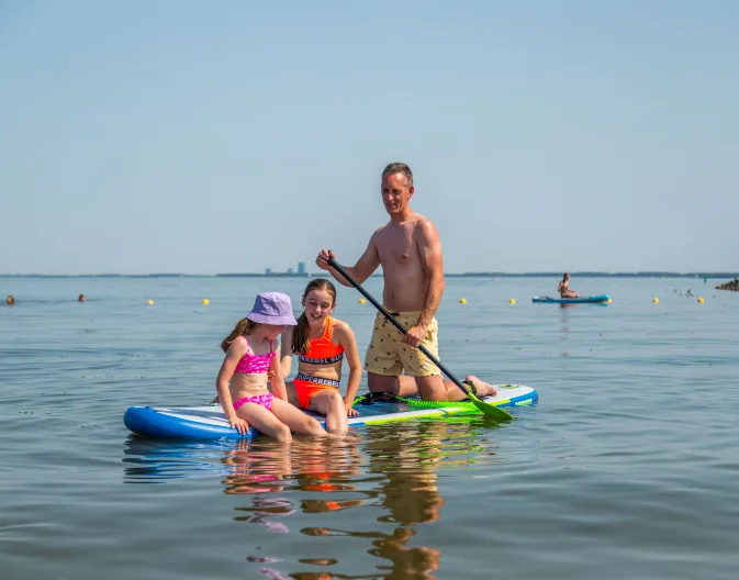 EuroParcs Poort van Amsterdam Sup Board Father Daughters Water