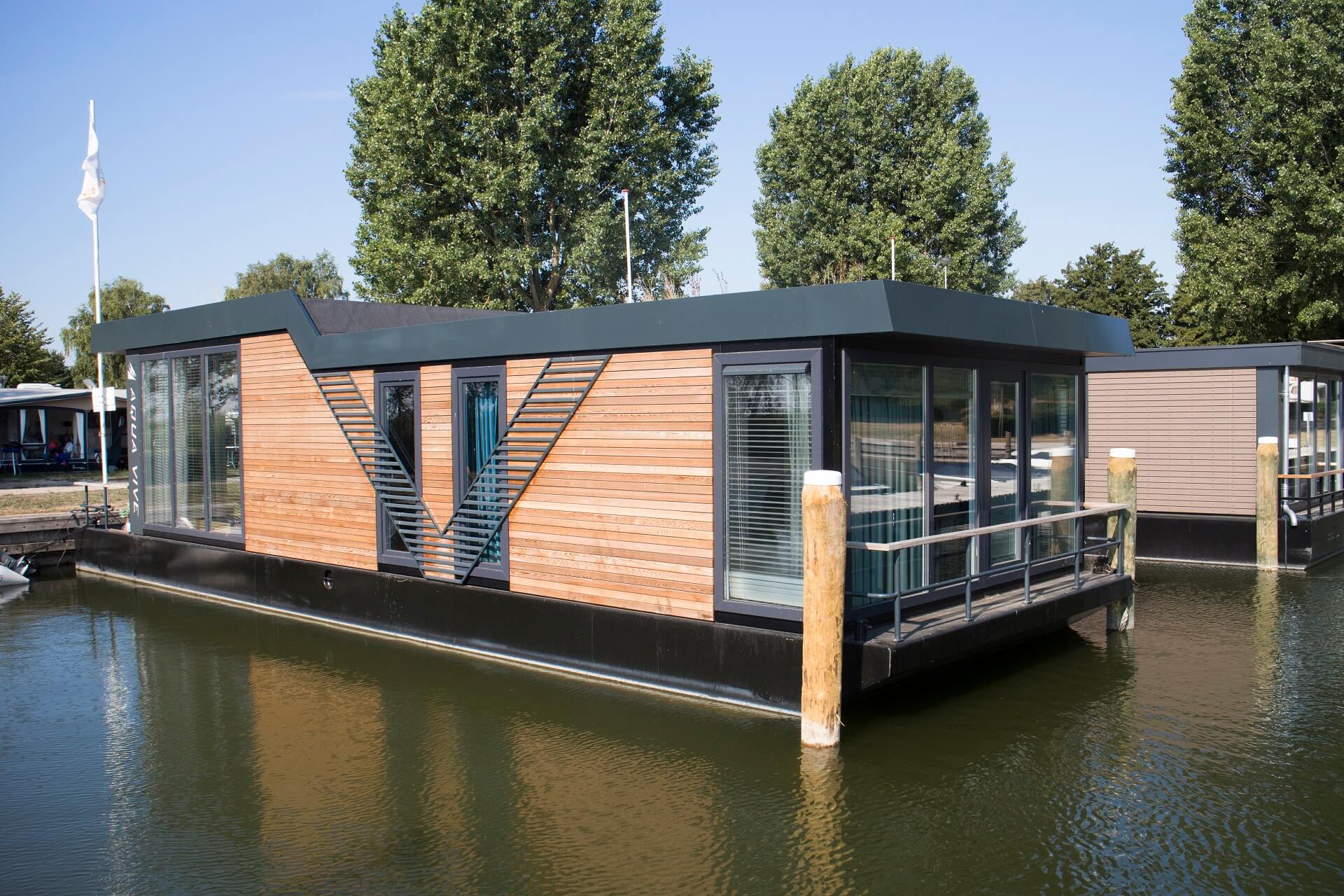 Rent a houseboat Special Overnight Stay EuroParcs