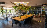 De Woudhoeve Restaurant Tafel Planten