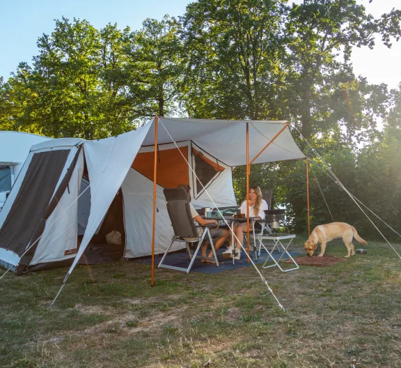 Biggesee camping tent couple dog