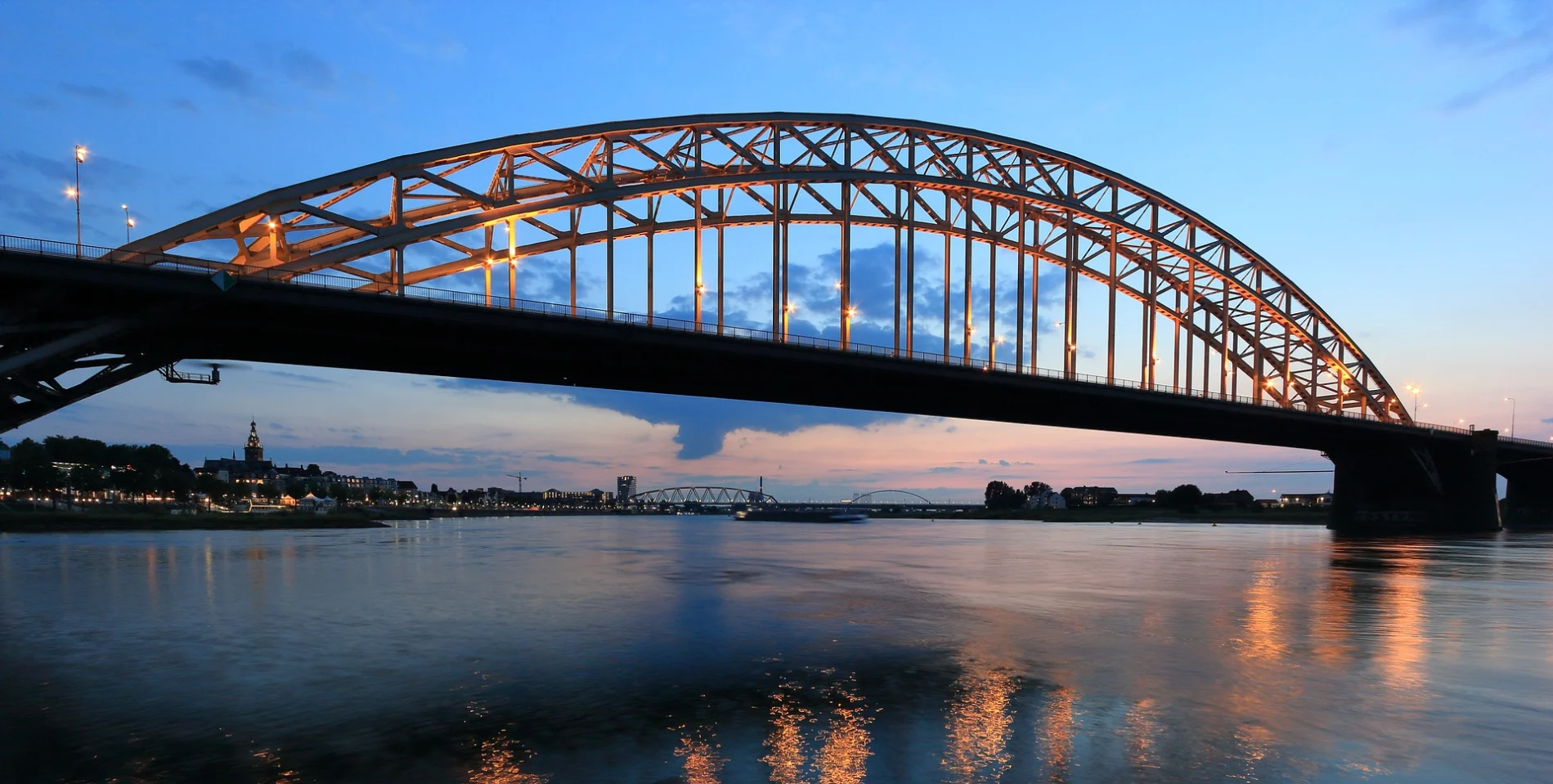 waalbrug nijmegen netherlands