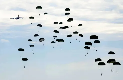 Parachutes war jump