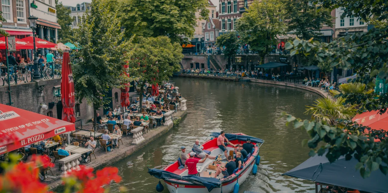 Vakantieparken Nederland Utrecht Gezin Boot Water Gracht Stad