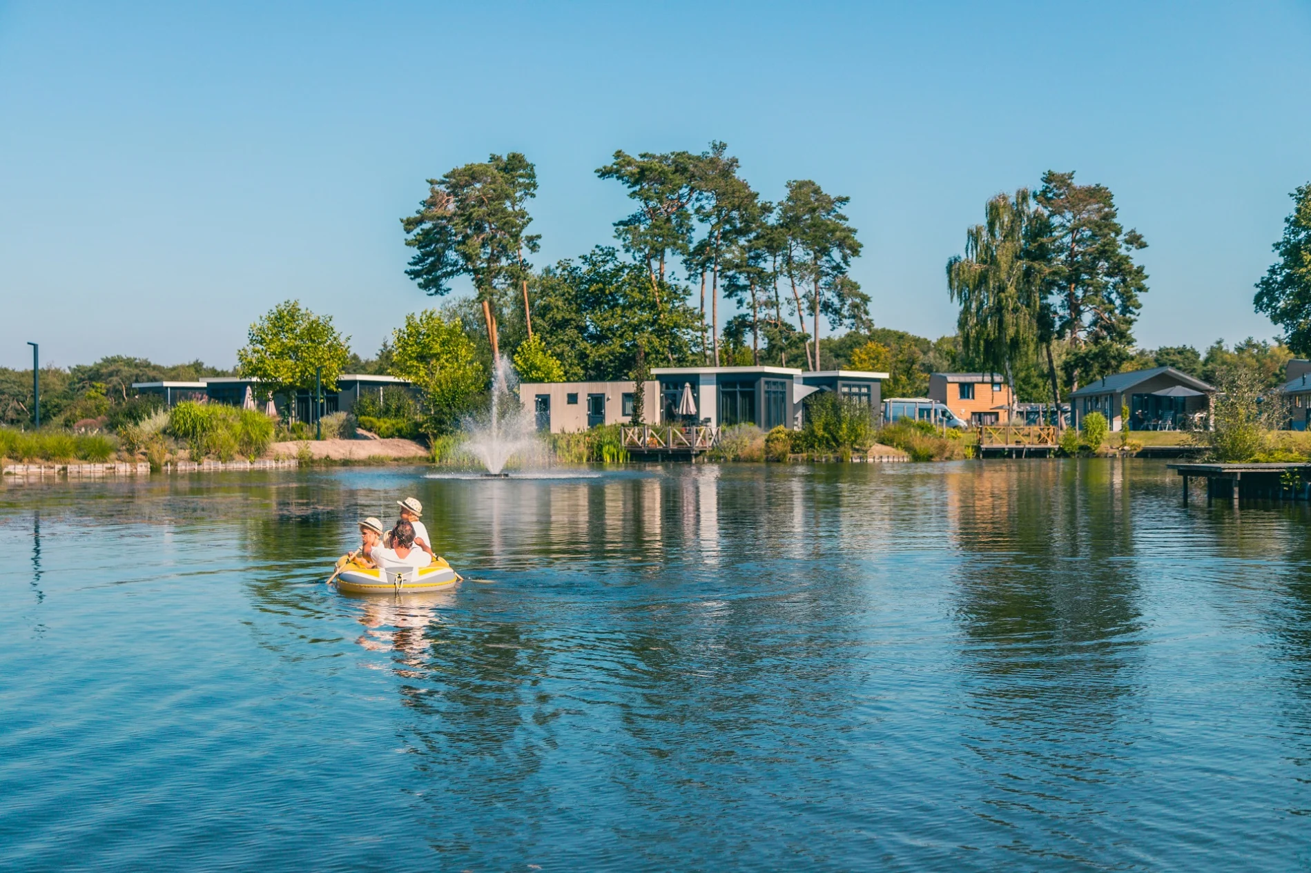 lake-summer-holiday-home-view-europarcs-zilverstrand
