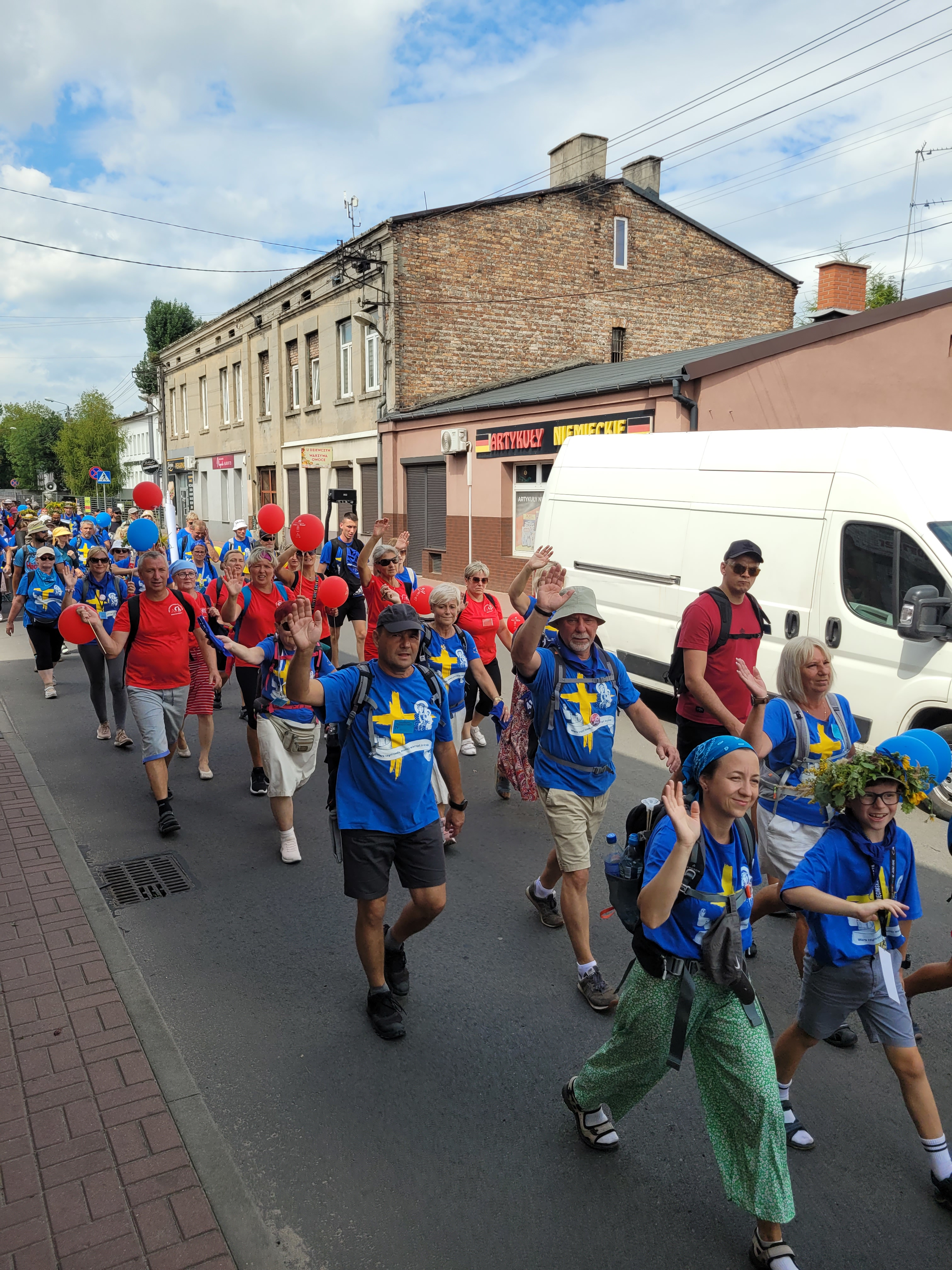 41. Piesza Pielgrzymka na Jasną Górę dekanatu Jawiszowickiego - Parafia Jawiszowice św. Marcina Bp.