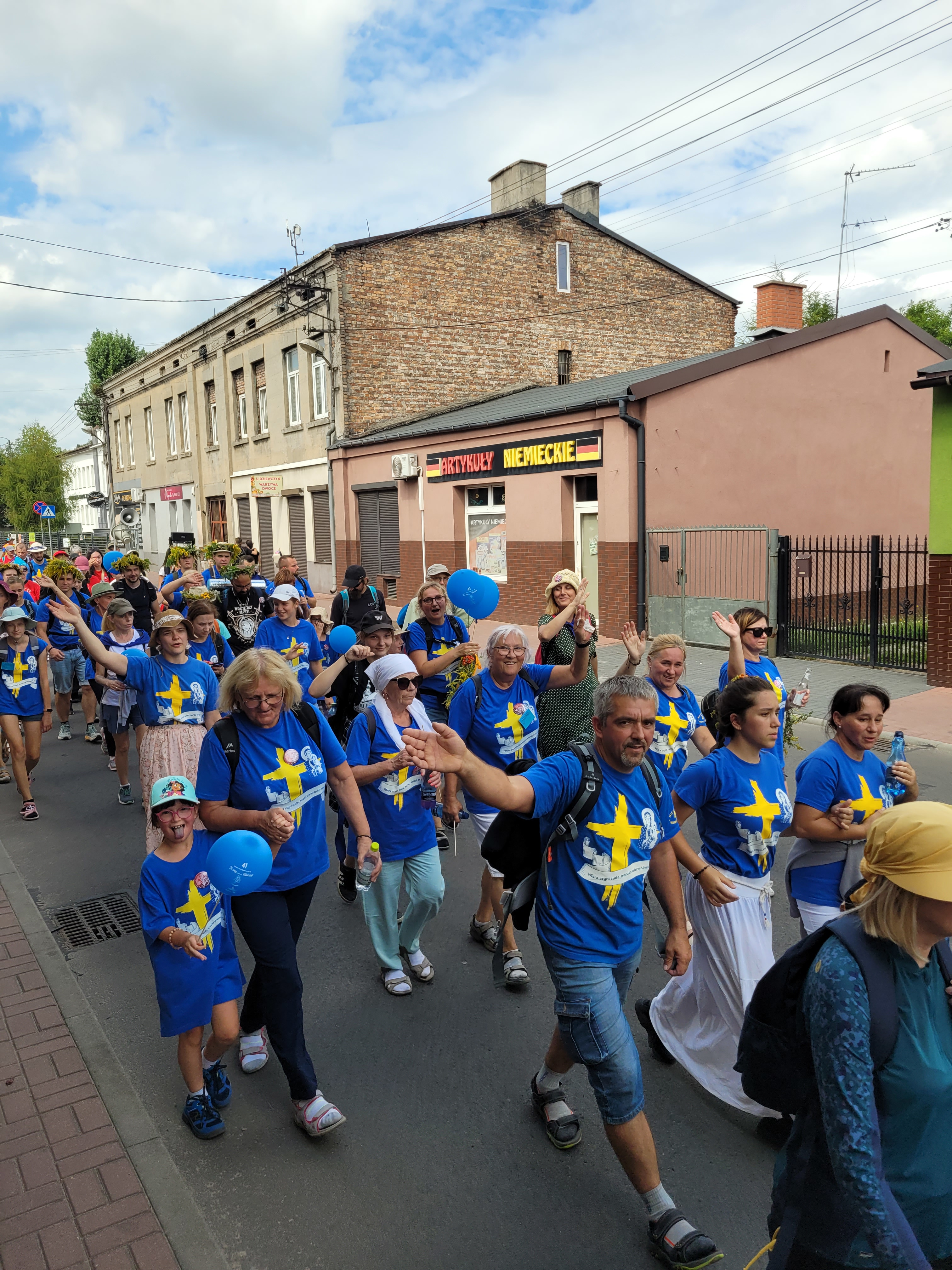 41. Piesza Pielgrzymka na Jasną Górę dekanatu Jawiszowickiego - Parafia Jawiszowice św. Marcina Bp.