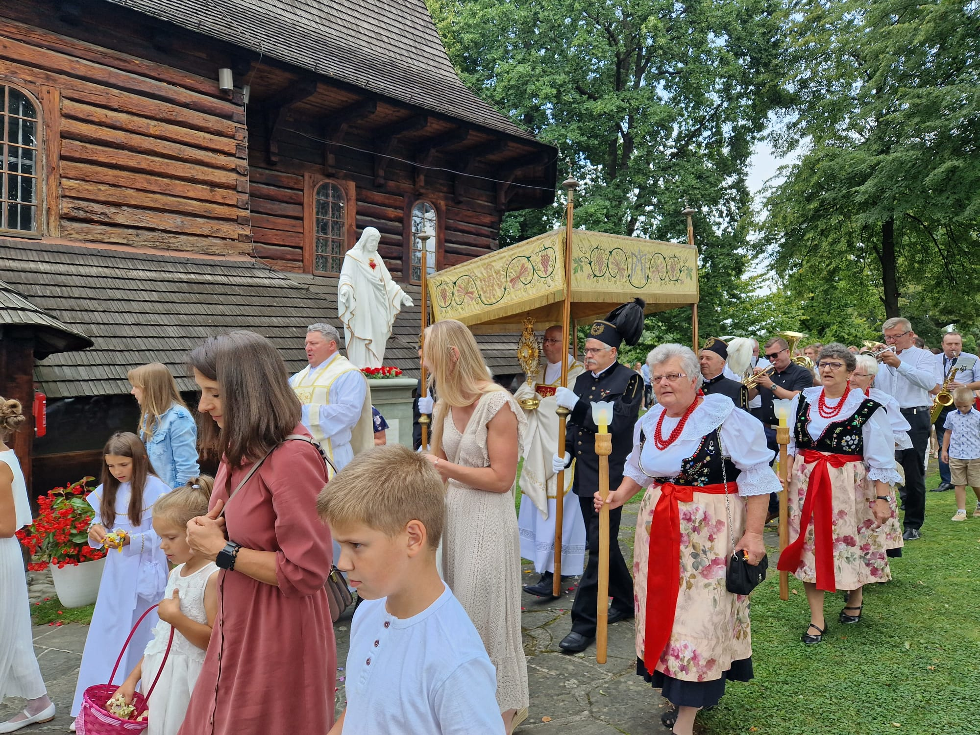 Uroczystość odpustowa ku czci Przemienia Pańskiego pod przewodnictwem ks. dr. hab. Roberta Samsela - Parafia Jawiszowice św. Marcina Bp.