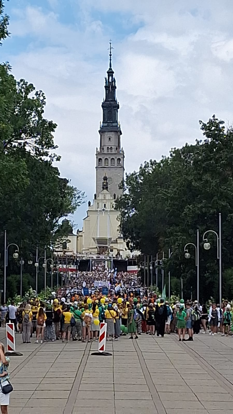 41. Piesza Pielgrzymka na Jasną Górę dekanatu Jawiszowickiego - Parafia Jawiszowice św. Marcina Bp.