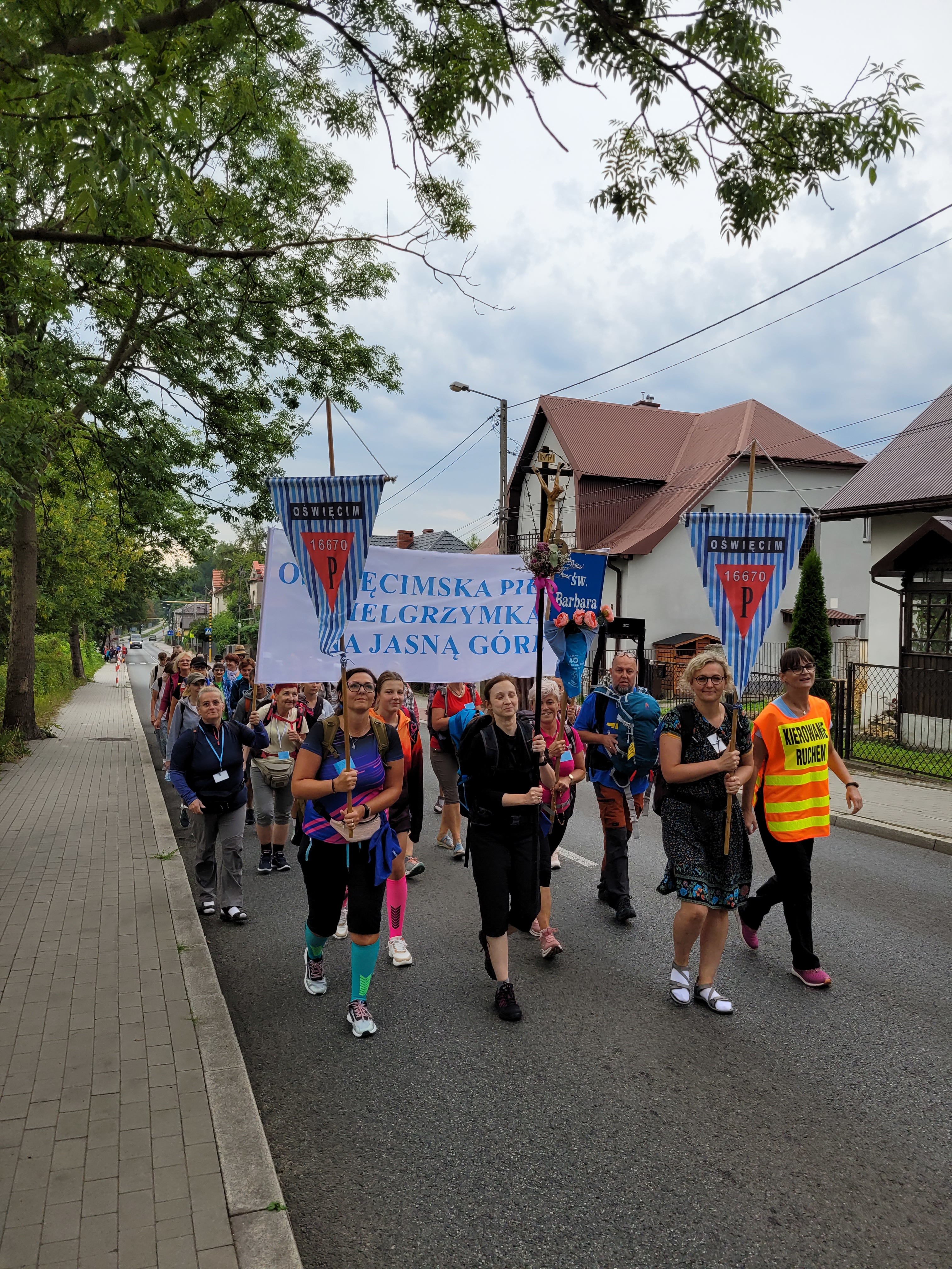 41. Piesza Pielgrzymka na Jasną Górę dekanatu Jawiszowickiego - Parafia Jawiszowice św. Marcina Bp.