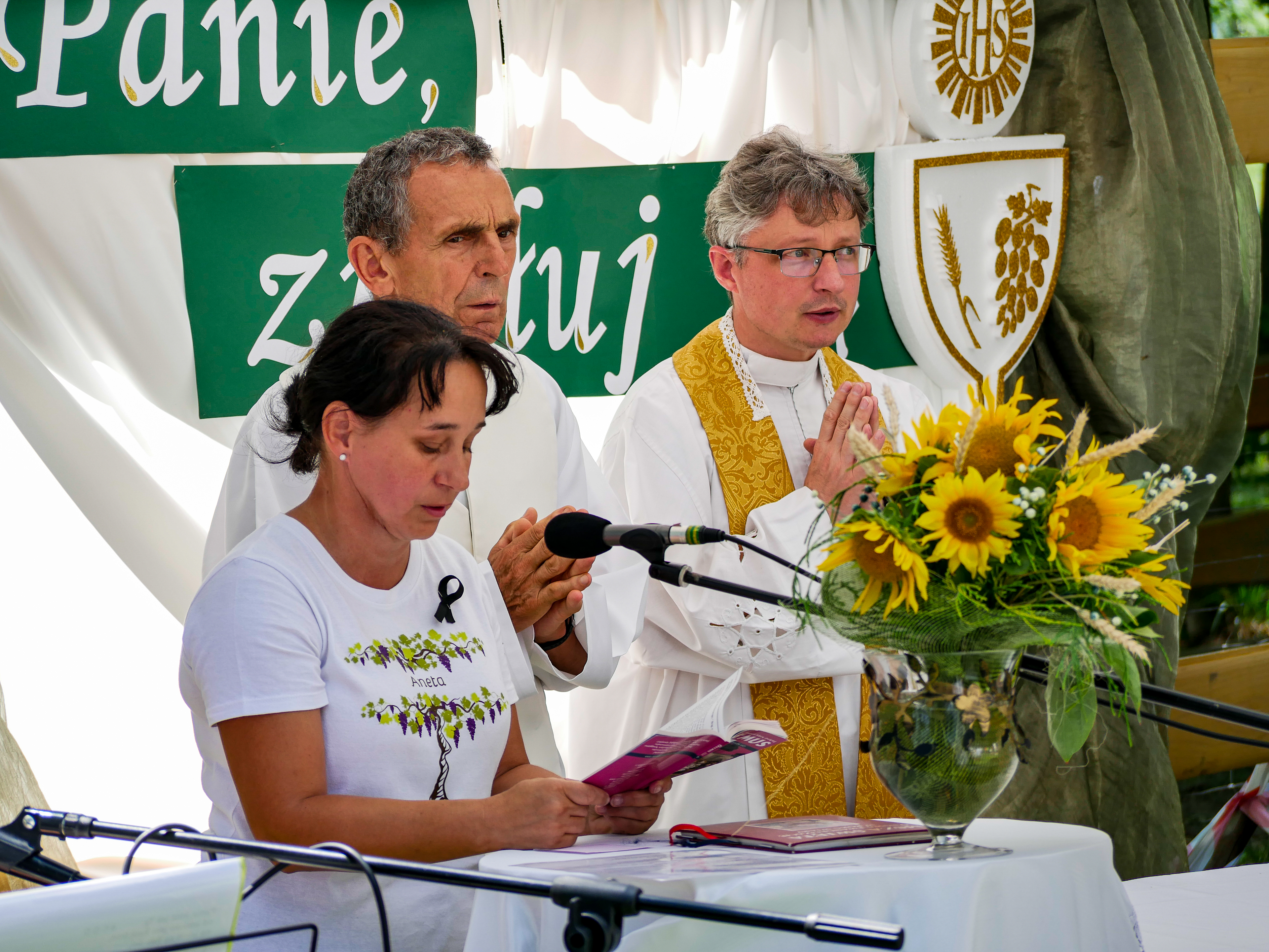 Ewangelizacja w Beskidach z Krzewem Winnym - Parafia Jawiszowice św. Marcina Bp.