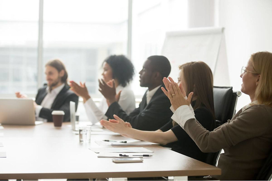 Working Without Thanks Giving Thanks to Your Employees