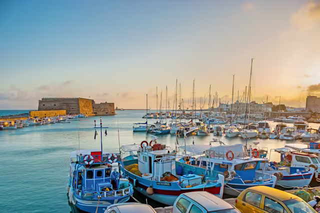 Inselperlen des Mittelmeers mit Athen