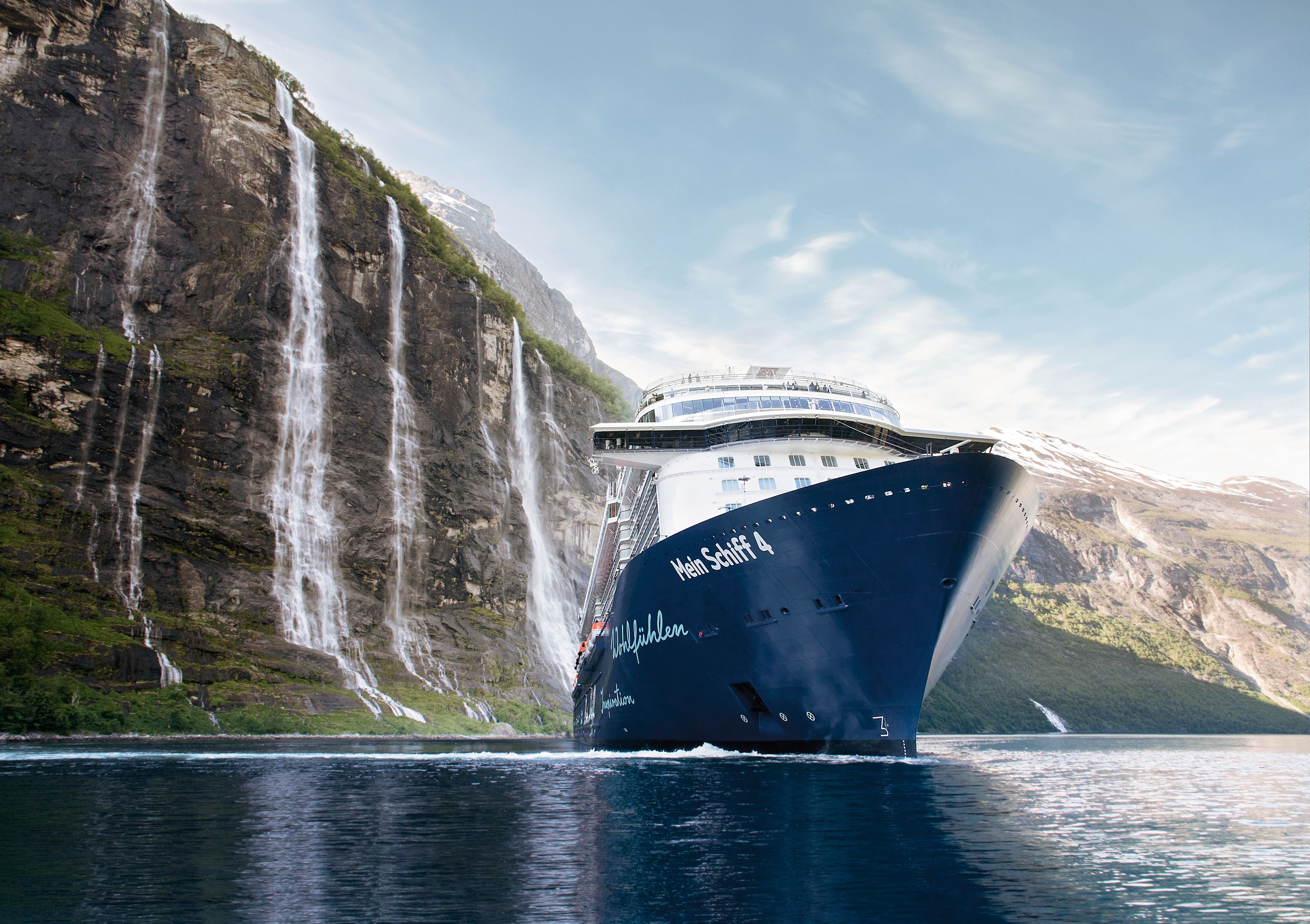 Mein Schiff 4