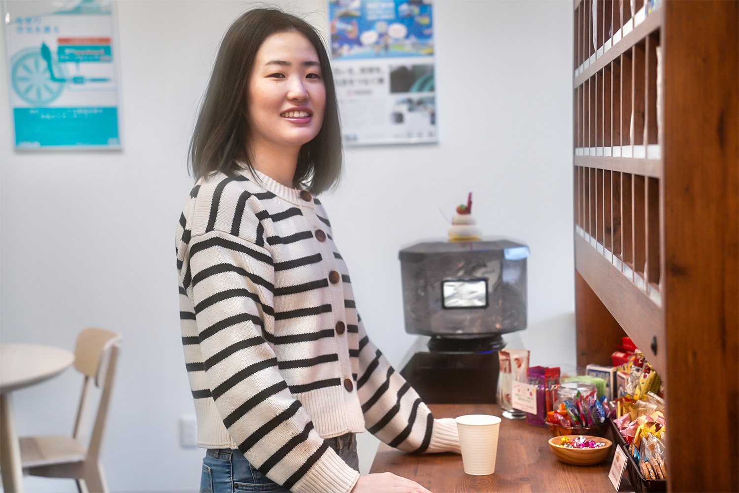 蒔苗 茉那 写真 03