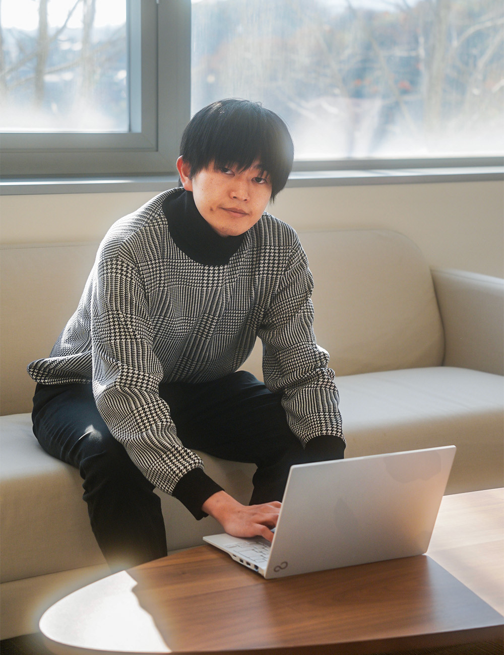 西出 雅 写真 02