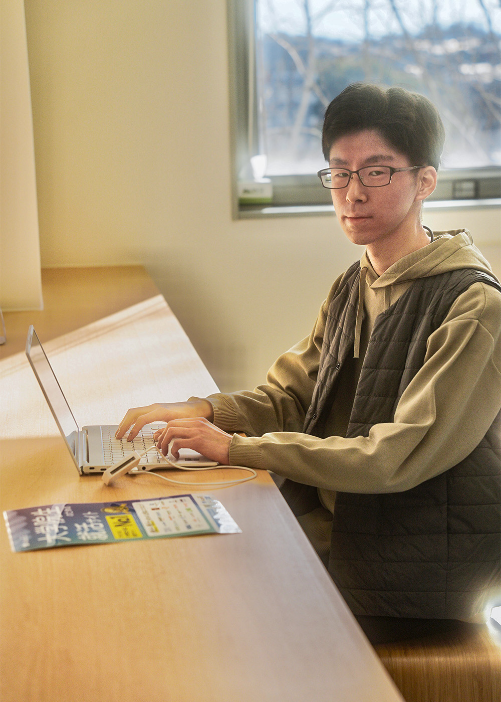 小川 慧人 写真 02