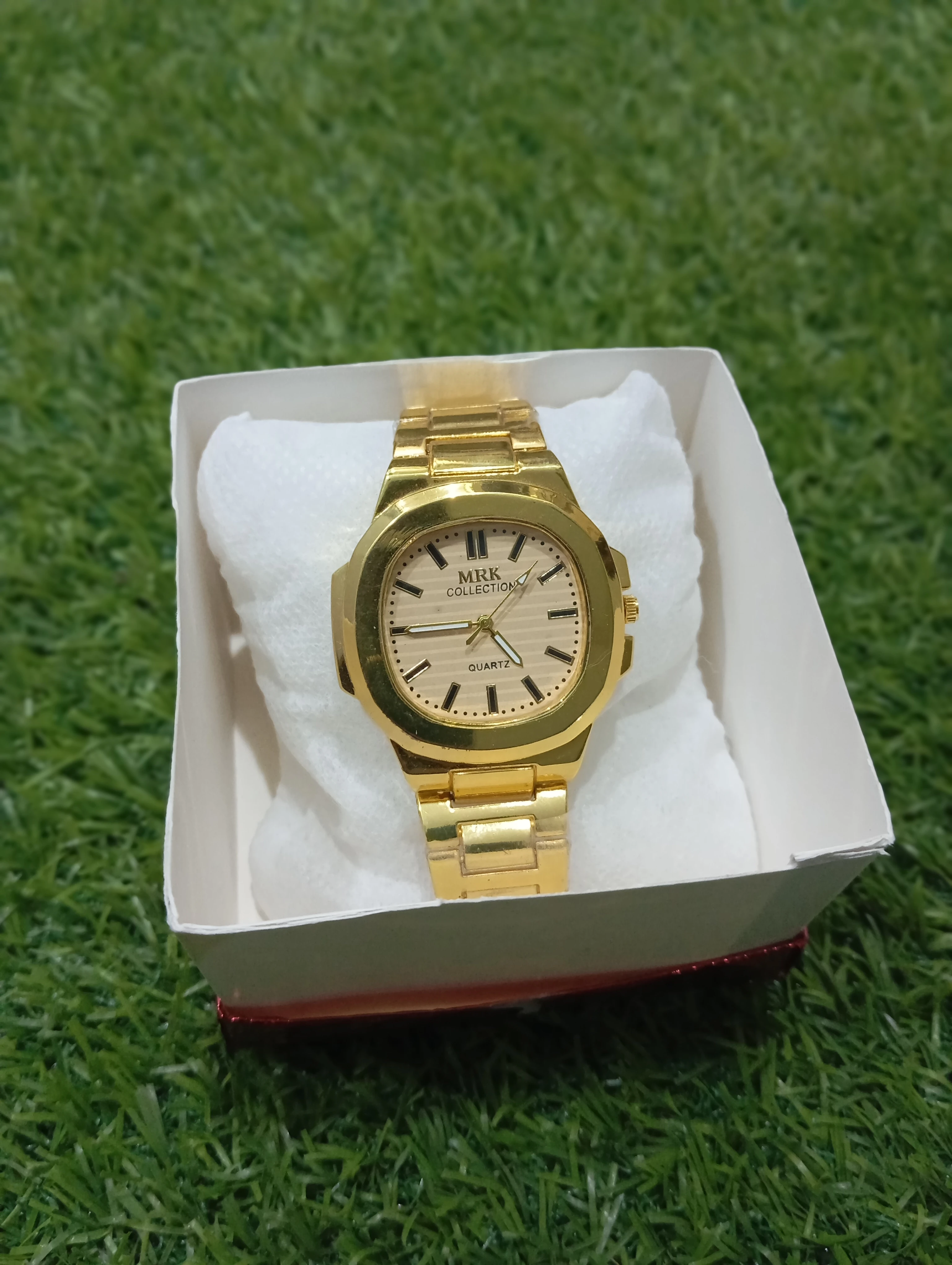 MRK Collection Men’s Luxury Gold-Tone Watch – Octagonal Bezel with Champagne Textured Dial
