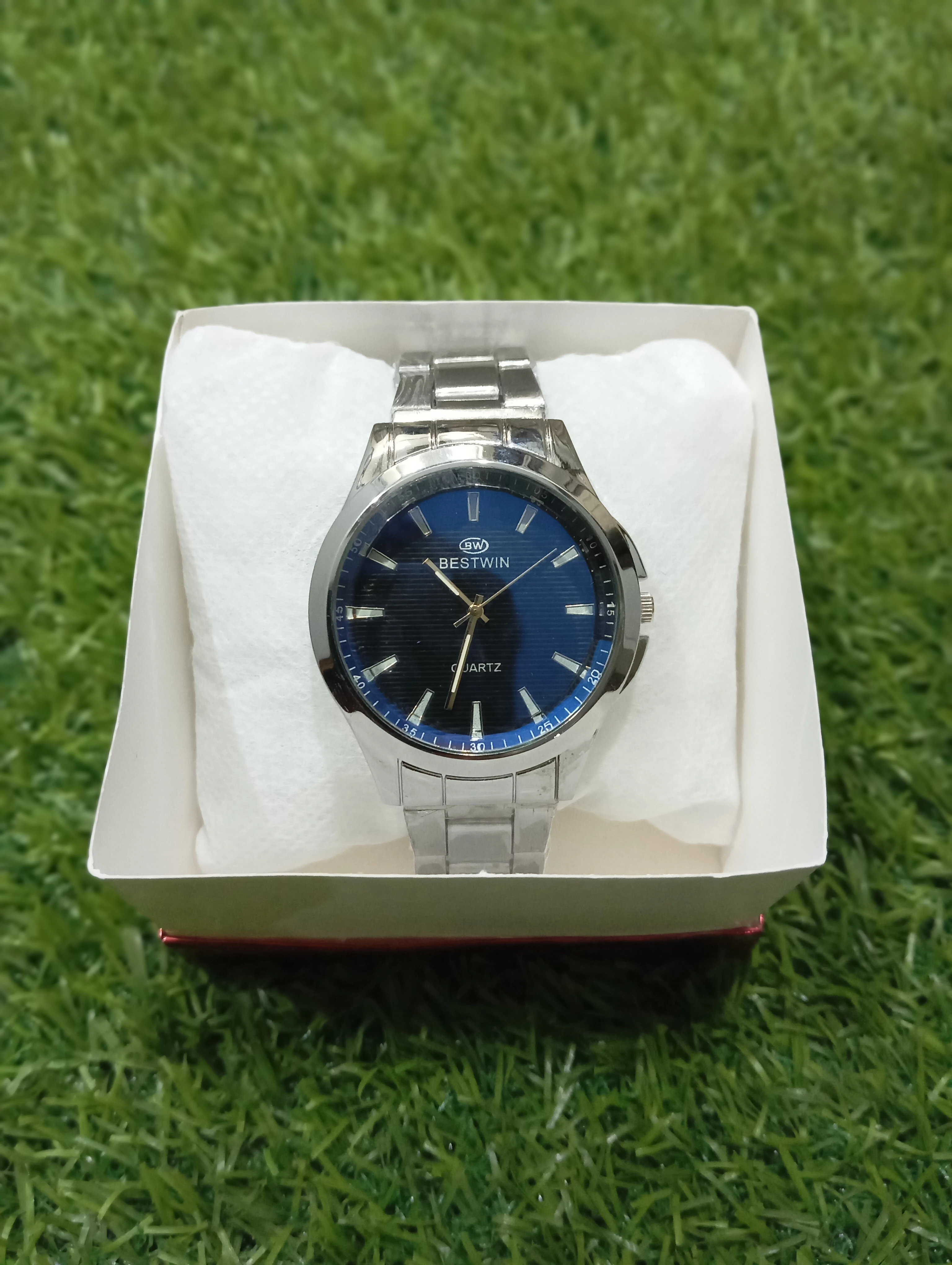 BESTWIN Men’s Classic Quartz Watch – Navy Blue Dial & Silver Stainless Steel Bracelet