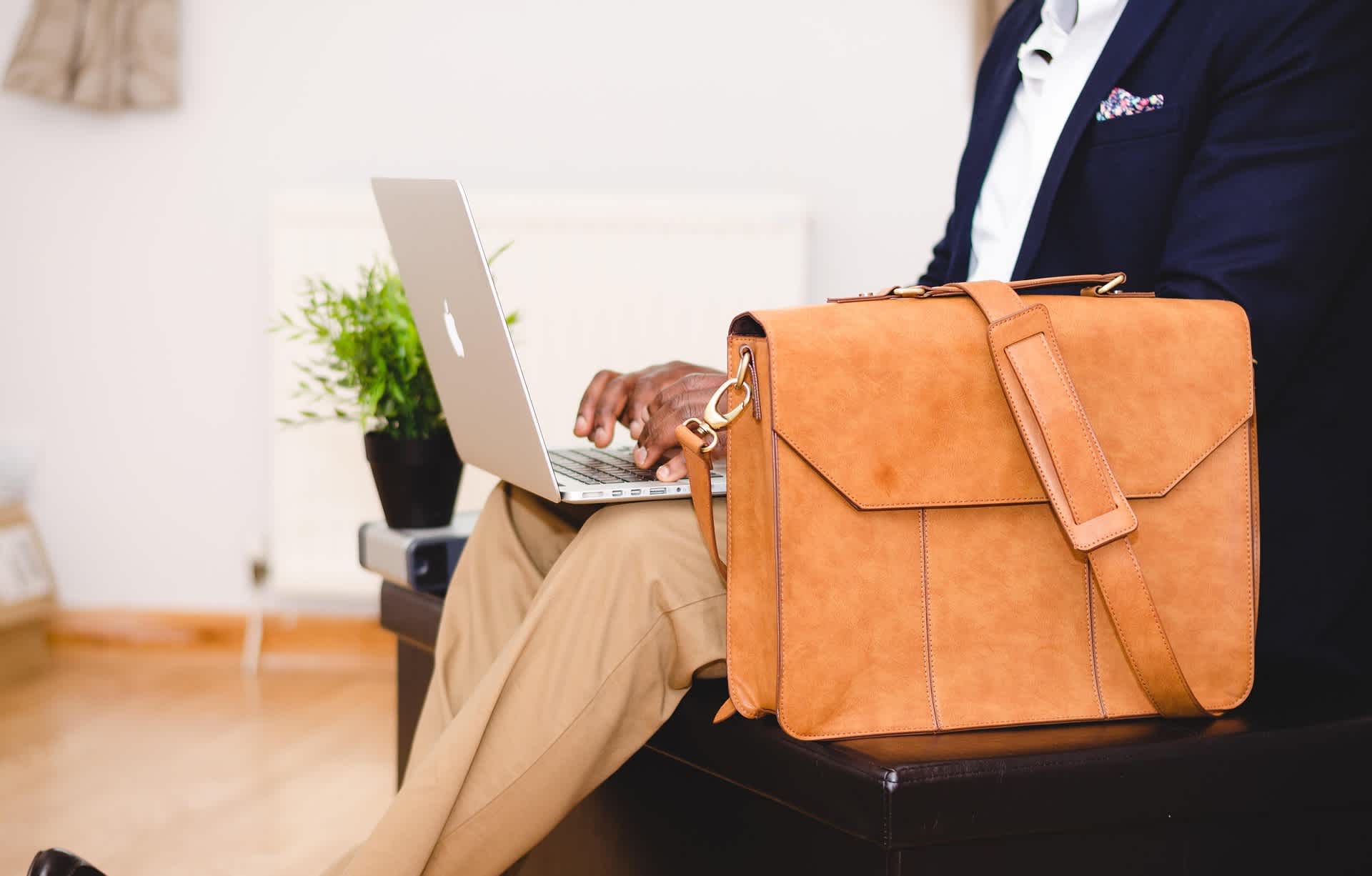pexels-businessman-1866582 1920