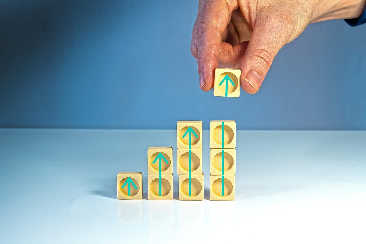 turnover-3966586 1280