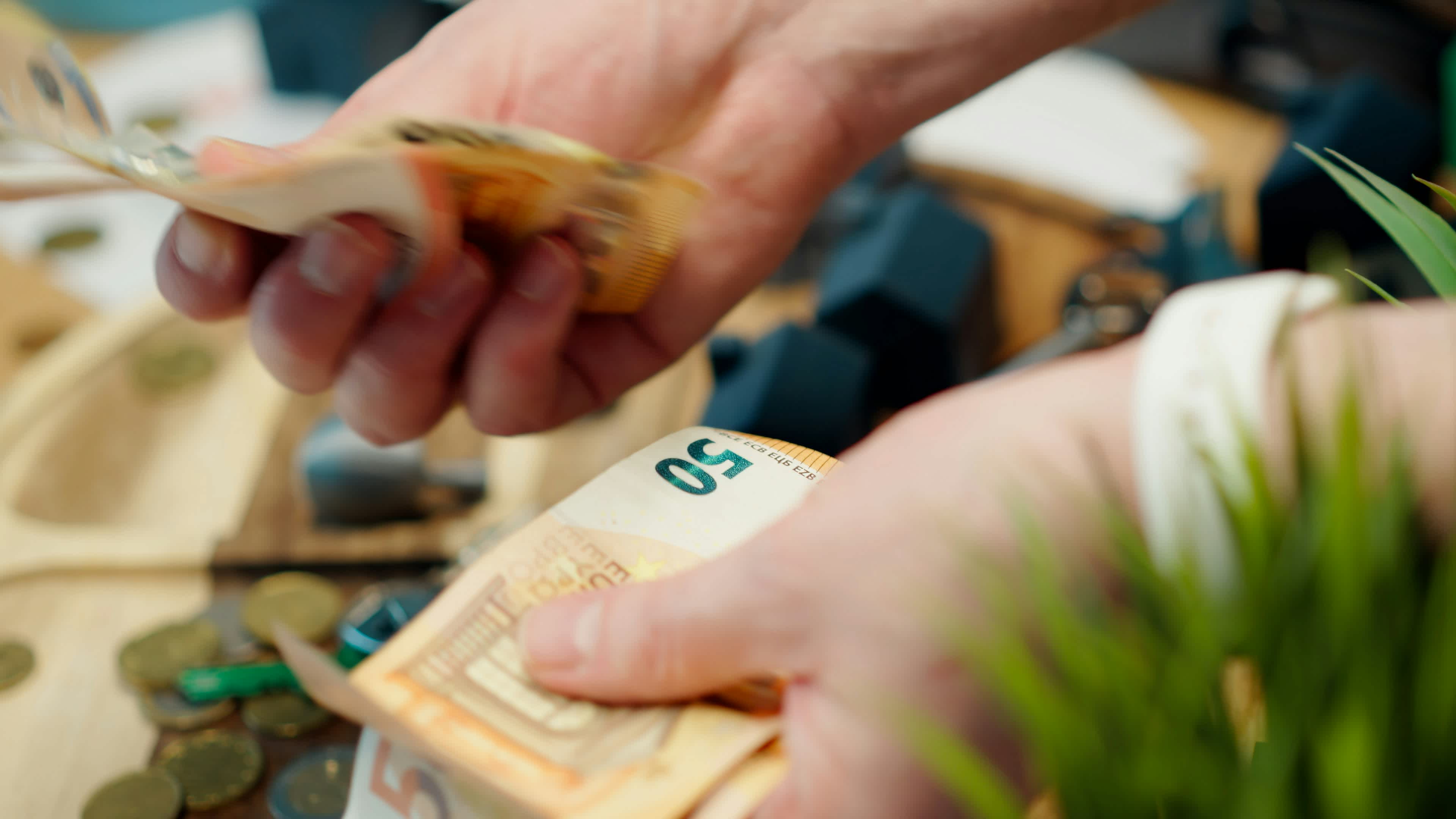 jakub-zerdzicki-Gh98onAtKTE-unsplash (1)