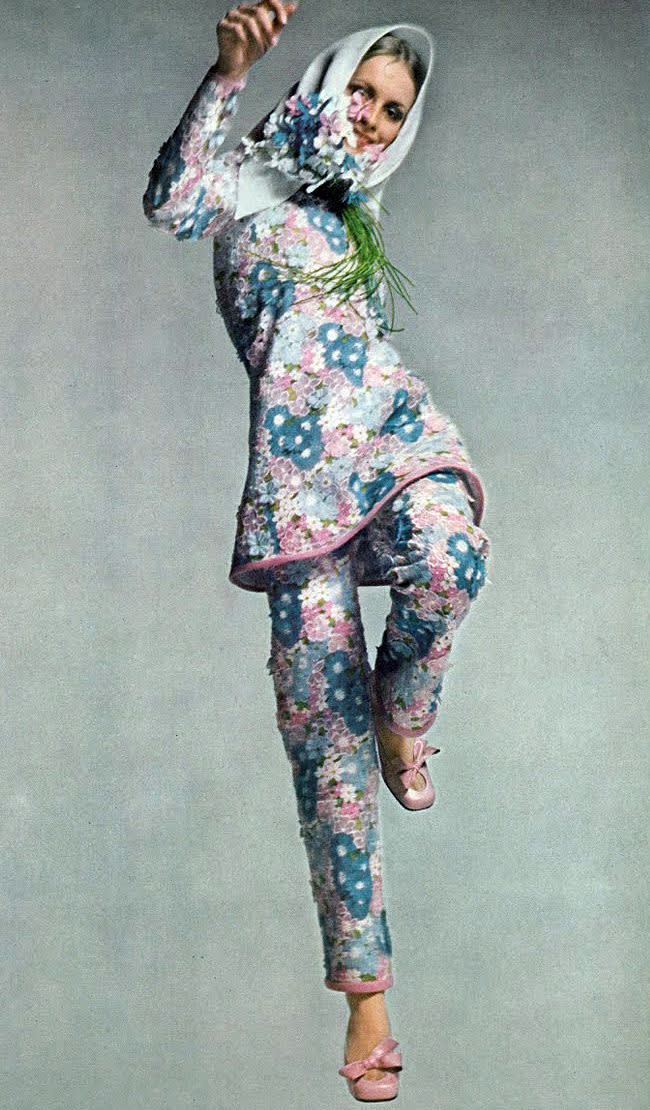 Twiggy wearing ysl tunic pyjamas with pink and blue flowers embroidered on lace  edged in pink linen. by avedon. vogue 1968