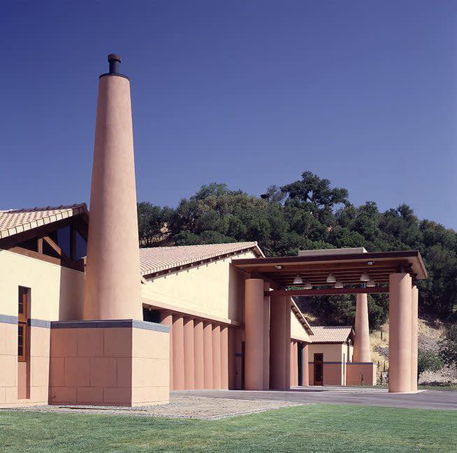  Michael Graves, Clos Pegase Winery, 2007, Napa Valley, California 