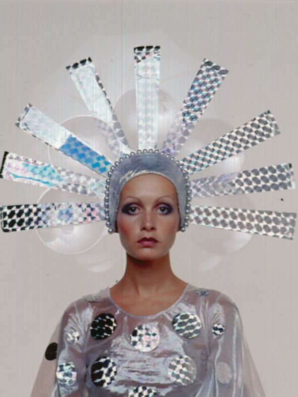 Twiggy in marie claire  january  1971