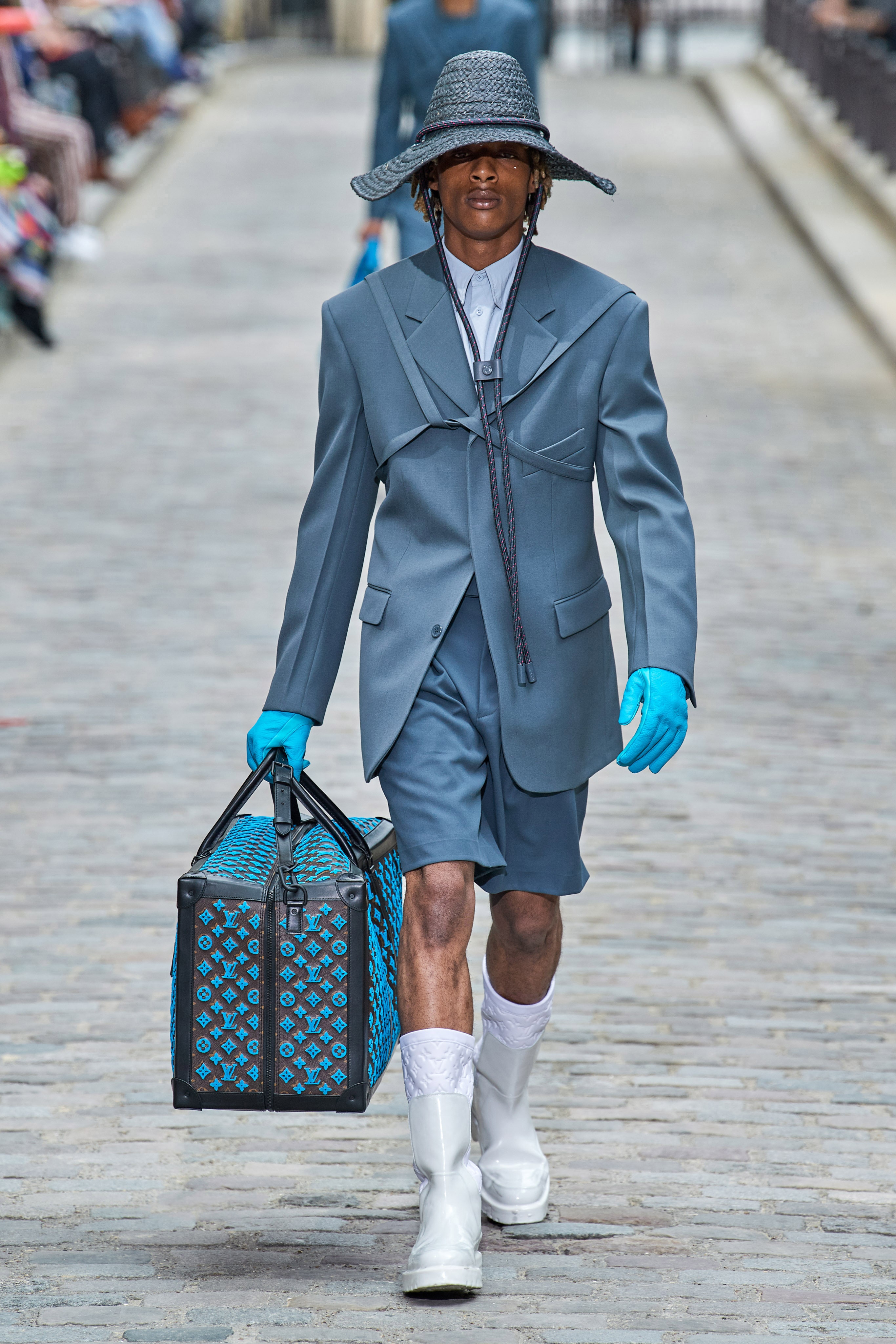 Louis Vuitton S/S 2020 Menswear - Minnie Muse