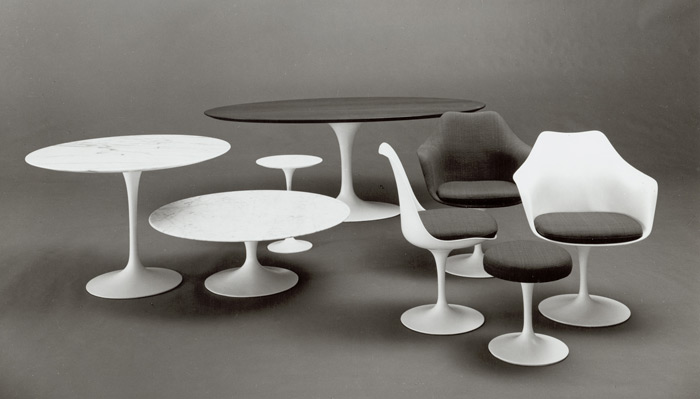 Eero saarinen pedestal collection