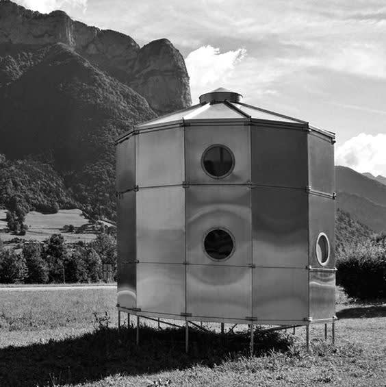 Refuge tonneau  by charlotte perriand and pierre jeanneret