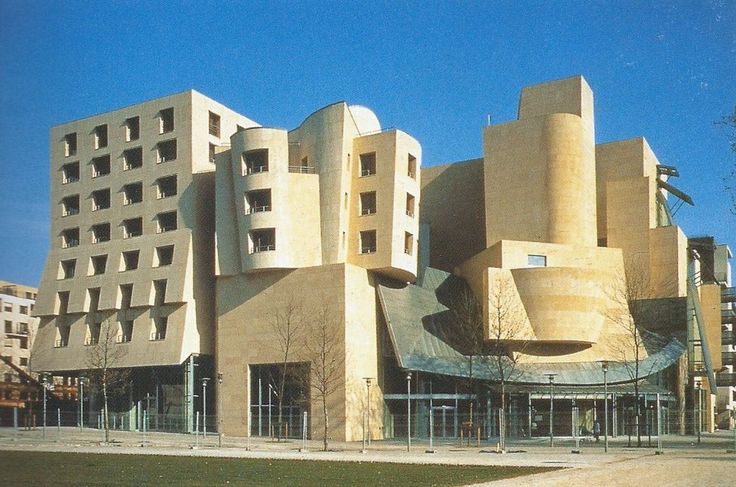Frank gehry s american center in paris  1994