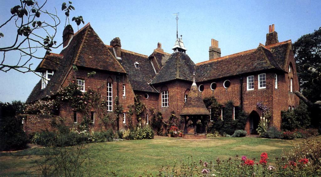 William morris  red house  bexleyheath  1859  by william morris and philip webb