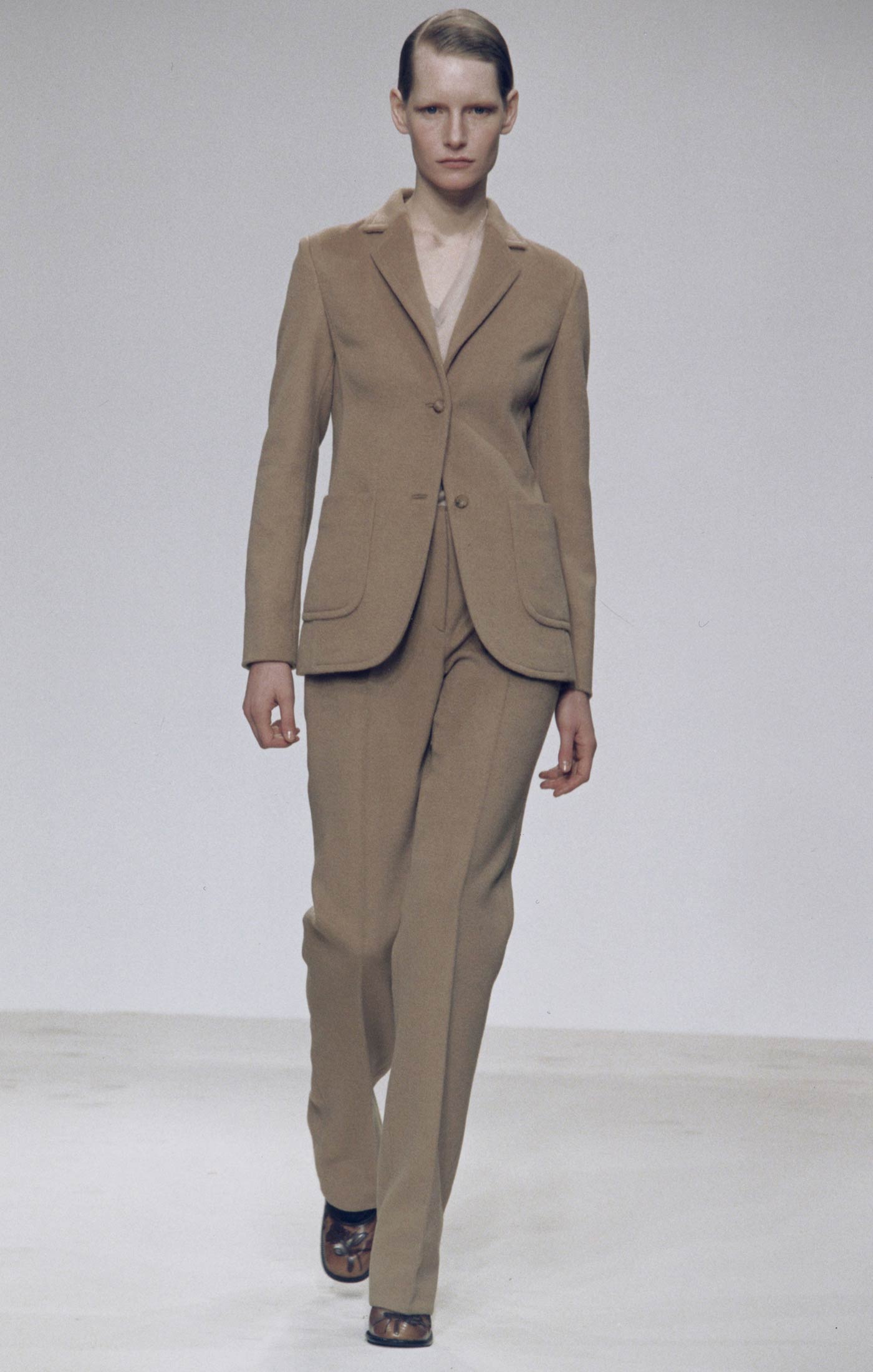 Prada F/W 1996 - Minnie Muse