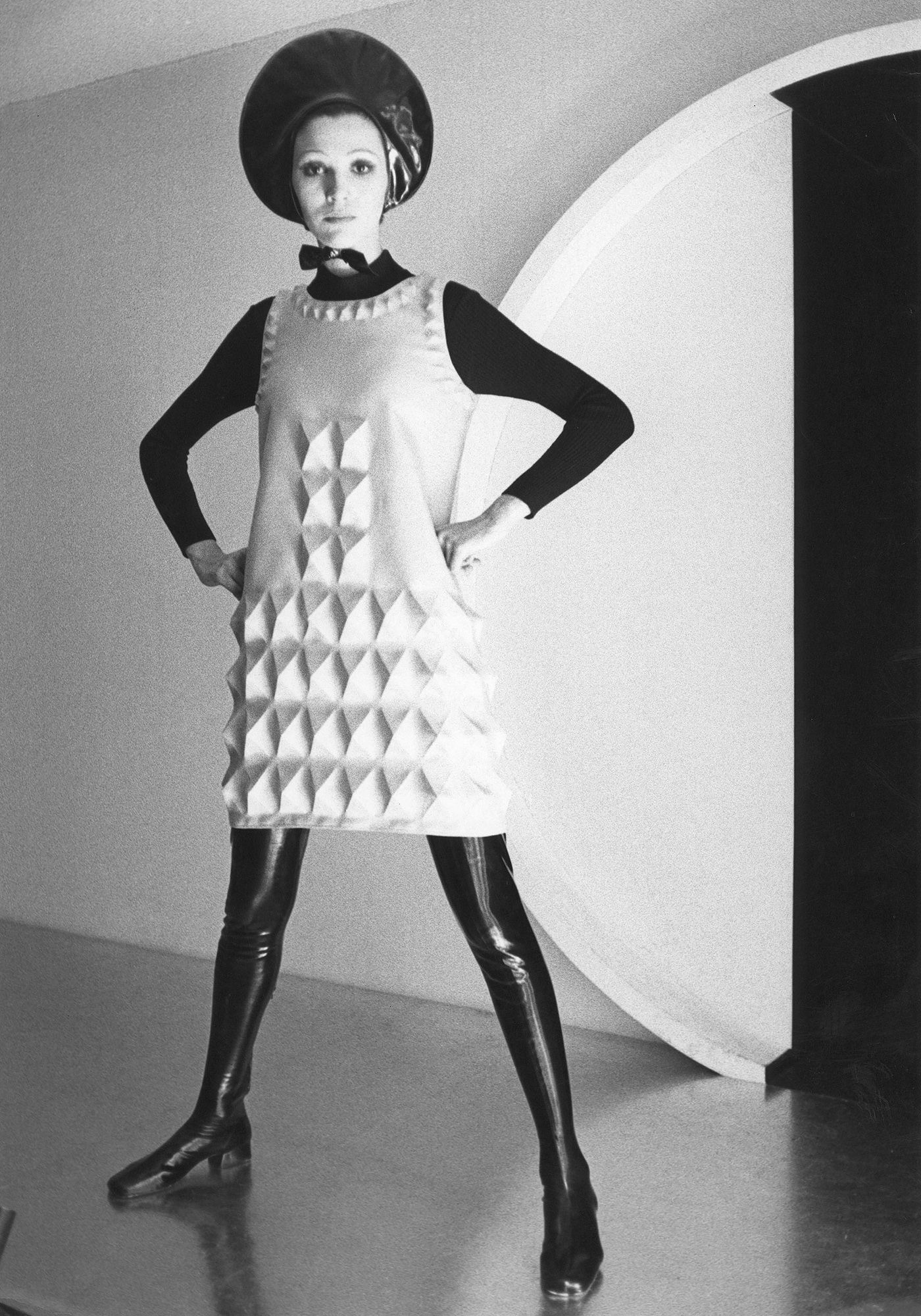 Pierre Cardin: Future Fashion - Minnie Muse