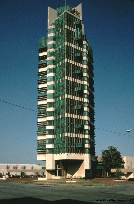  Frank Lloyd Wright, H.C. Price Company Tower, Bartlesville, Oklahoma, 1952–56 