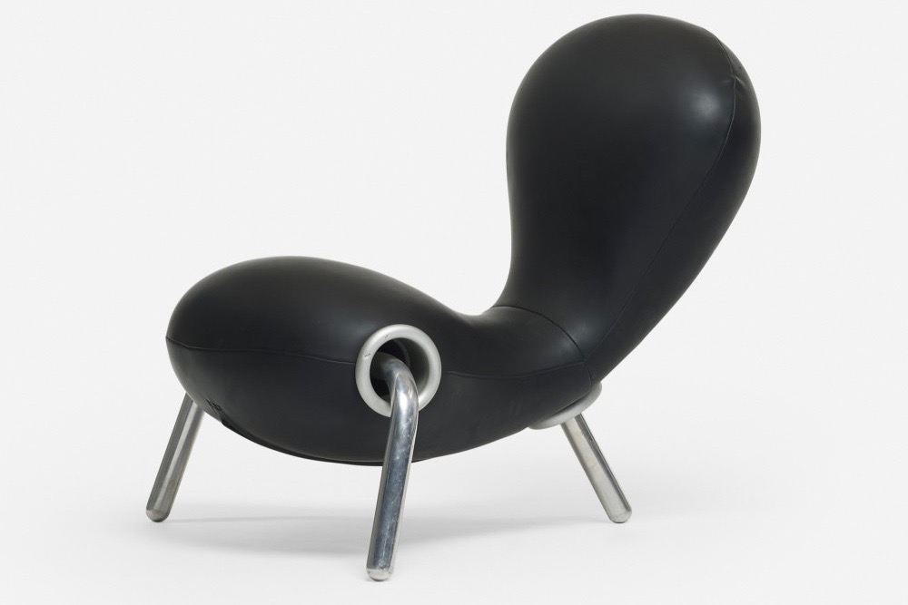Embryo chair by marc newson  1988  chromed steel and padding in molded polyurethane foam with neoprene cover 