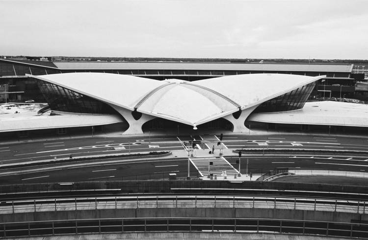  Eero Saarinen, TWA Flight Center, 1962 