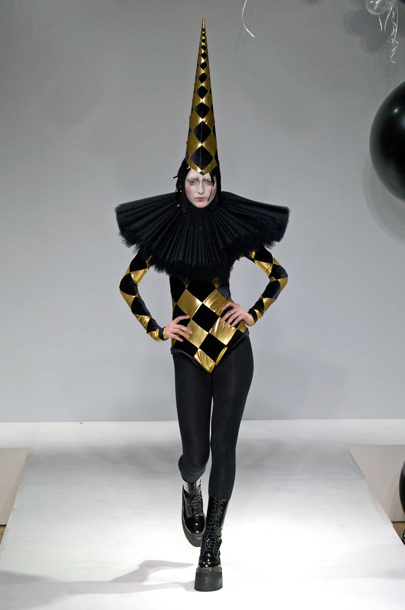 Clown   gareth pugh  fall 2006