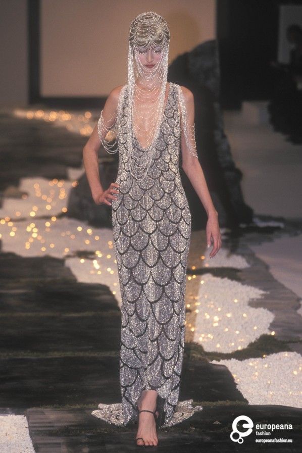 Mermaid  alexander mcqueen for givenchy  spring summer 1998