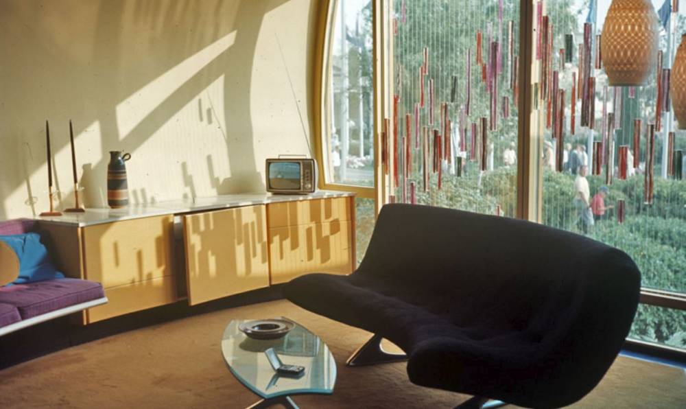  Monsanto , House of the Future, Living Area with Curved Furniture 