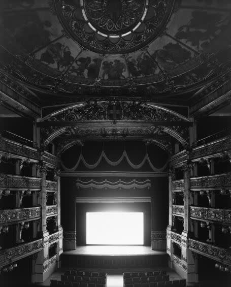 Teatro carignano  turin  2016  by hiroshi sugimoto