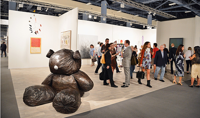  Art Basel, Inside the Fair 