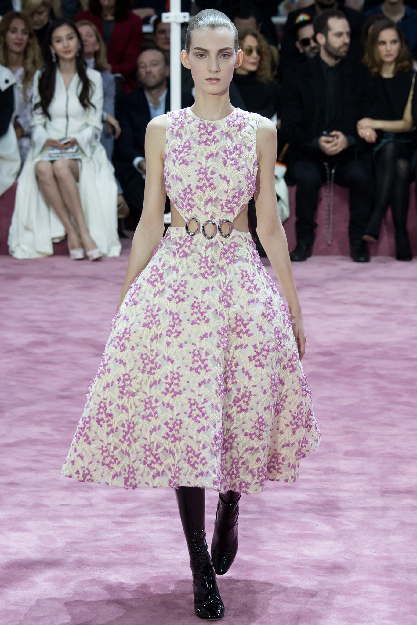 Dior S/S 2015 Couture - Minnie Muse