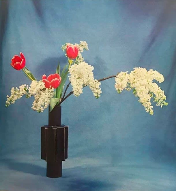  Ikebana , Flower Arrangement  