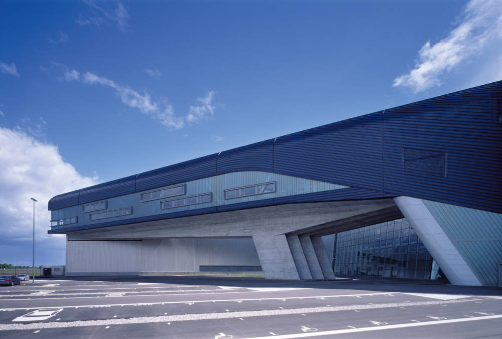  Zaha Hadid, BMW Leipzig Germany, 2005  